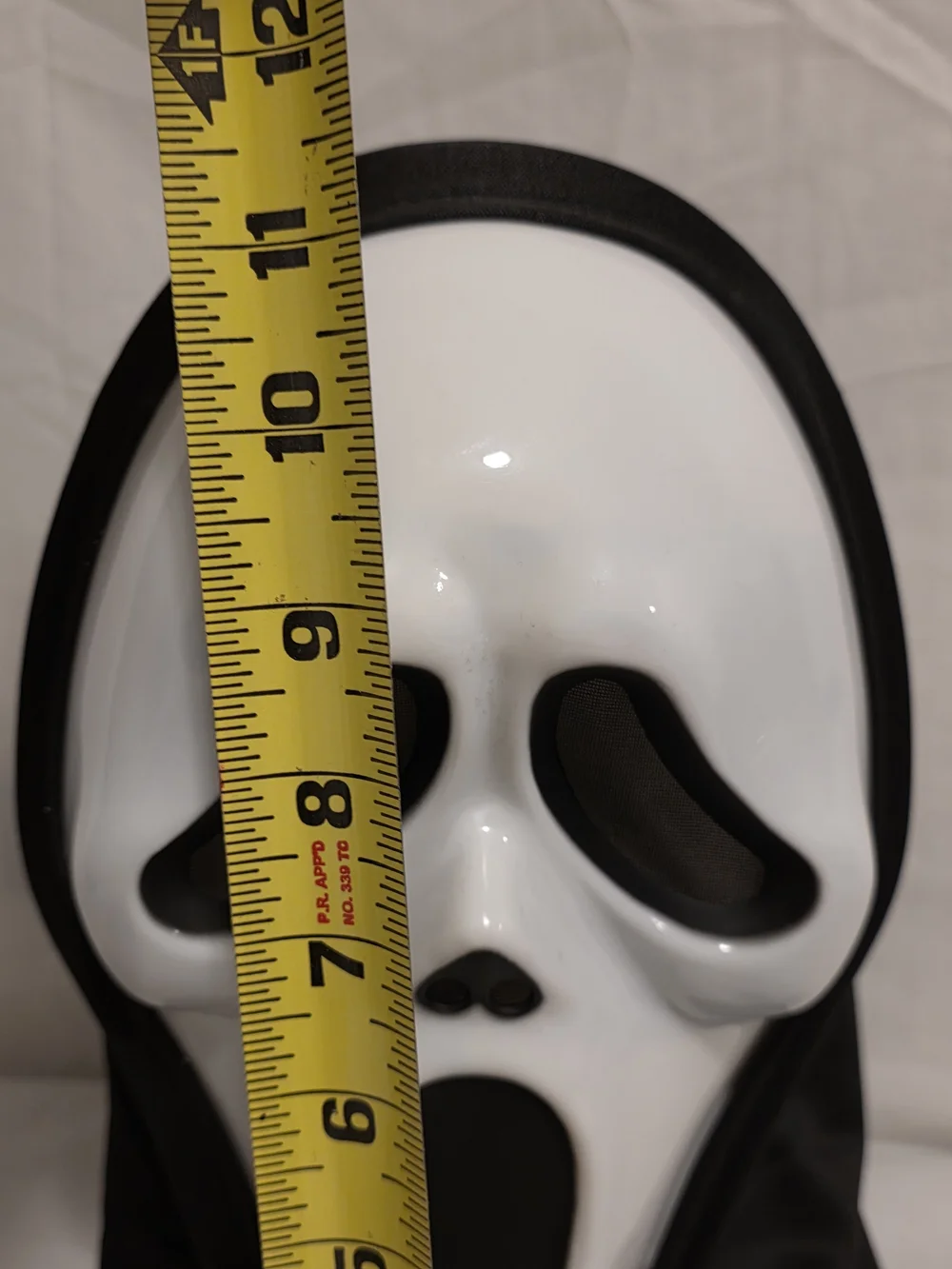 NEW Scream Ghostface Mask with Knife Halloween Scary Costume Cosplay Dress Up